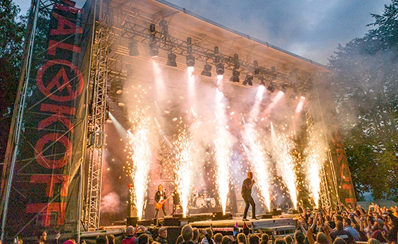 Konsert stemning og lavvo til leie for uteservering